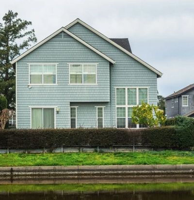 1 in 5 Home Listings Had a Price Cut — How Much Below Asking Should Buyers Offer Now?