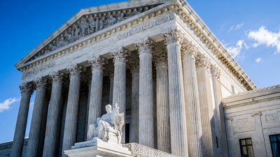 Trump administration urges Supreme Court to restart deportations to third countries with poor human rights records