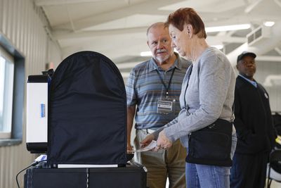 Supreme Court revives expansion of federal voter database