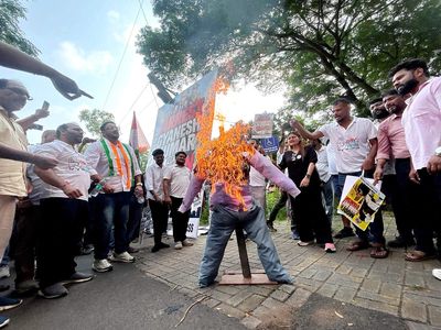 "Resign and face action": Oppn escalates attack on CEC over EC dissent report; BJP calls it "false allegations"