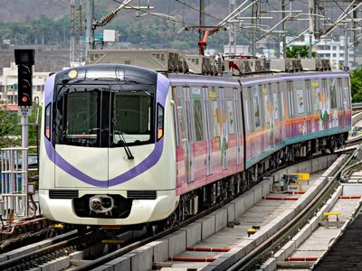 Non-recovery of train ticket from deceased passenger can't defeat compensation claim: SC