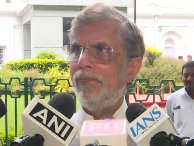 'Voices are rising from within EC': Pawan Khera says CEC 'safety lies in resigning' amid SIT row