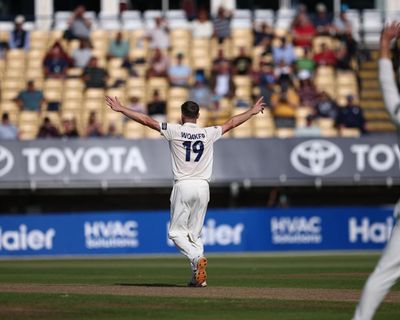 Warwickshire clinch the title, Bairstow the hero for Yorkshire: County Championship, third day – as it happened