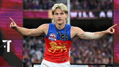 How Lions star chimed in to make 'Wharfie Time' his own