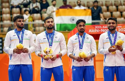 India maintain choke-hold on Asiad Kabaddi gold; Both men and women finish on top