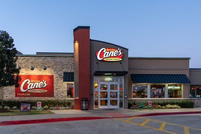 8 Unwritten Rules to Know Before Ordering at Raising Cane’s