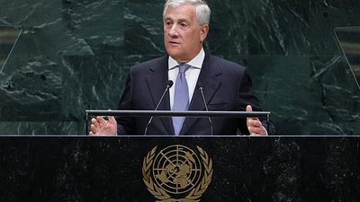 "Respectable women in long skirts": Tajani under fire in memes and international media