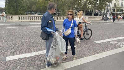 Volunteers step up to help Paris stamp out its cigarette butt problem