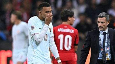 Could Kylian Mbappe Miss El Clasico Against Barcelona After Knee Injury?