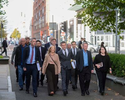 Loyalist parade in Northern Ireland given go-ahead as almost 30-year ban overturned