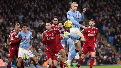 Man City Receive Surprise Defense From Long-Time Premier League Rival