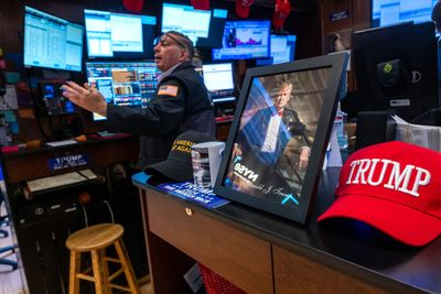 Trump Emphasizes Favorable Economic Figures In Pitch To Win Over Voters Before Midterms.