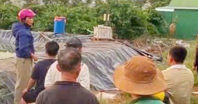 Theo cha mẹ lên rẫy, 2 nữ sinh đuối nước tử vong