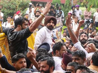 LPU Students Protest: What happened at Lovely Professional University? What is the case about as students block highway, damage property