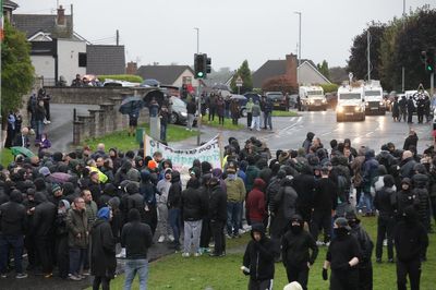 Parade leaves Drumcree after clearance granted in late-night hearing