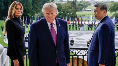 The week in pictures: Trump hosts Xi, the pope visits France and floods ravage Thailand