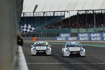 BTCC Silvestone: Moffat wins after penalty overturned, Sutton made to wait for title