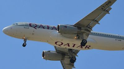 Couple on 14-hour flight watched a woman die. The crew then wedged her body beside them for the remaining hours and told them to stay put
