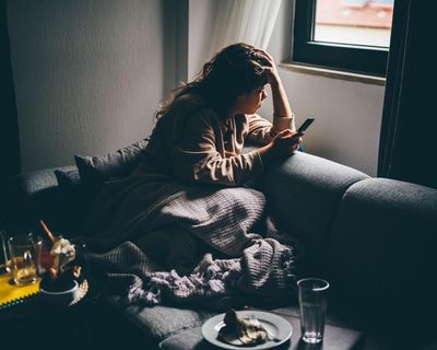 When a celebrity dies, it can feel like losing a loved one. Why do we get so invested in parasocial relationships?
