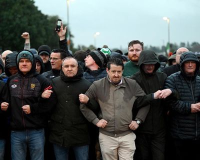 Tensions rise as Orange Order members vow to continue with march blocked by police