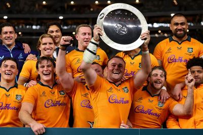 The four minutes that lasted a lifetime as Wallabies won all-time chaos classic