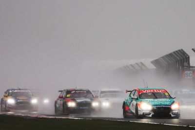 BTCC Silverstone: Ingram victorious in wet finale