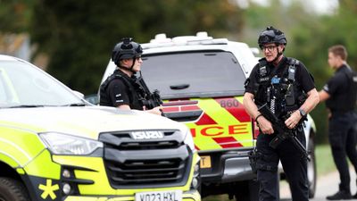5 held in UK for suspected plot to attack air base used by US