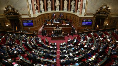 Far right gains ground in French Senate