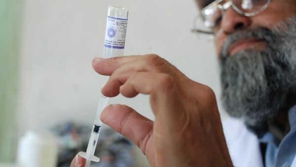 Pennsylvania measles outbreak surges to 890 cases with 55 new ones, and less than 1% of them were vaccinated, state health department data shows