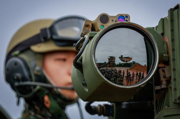 Trump asked Xi Jinping if China would like to buy US weapons, American ambassador says