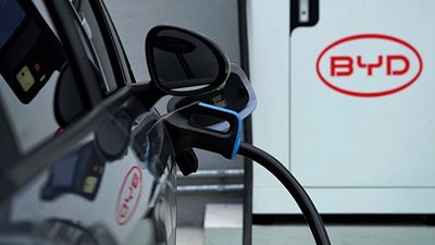 ‘A gold mine’: How old EV batteries could help prevent Europe from wasting solar and wind energy