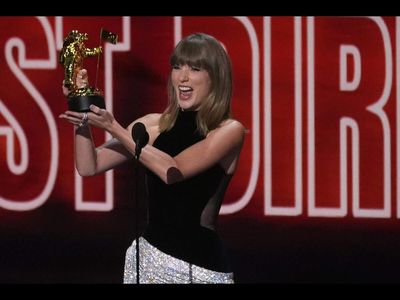 2026 MTV VMAs: Taylor Swift steals the show, surpasses Beyoncé to enter history books with most ‘Moon Person' trophies, dedicates top prize to Dolly Parton