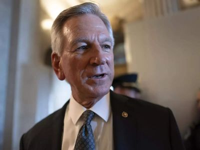US Green Card overhaul: Republican Senator Tuberville's new America First bill proposes merit-based system, ends diversity lottery