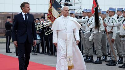 🔴 Pope Leo leaves France after ending four-day visit with plea for Europe to foster global dialogue