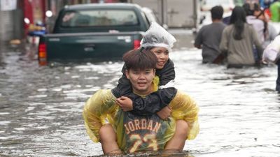 Thailand floods: Over 545,000 affected across 25 provinces, Bangkok remains waterlogged
