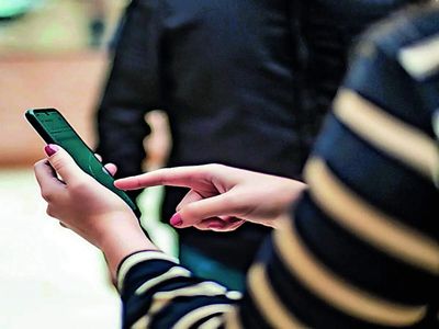 India adds 5.5 million mobile users in August; Jio, Airtel drive bulk of gains: TRAI