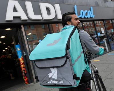 Aldi to invest £900m in UK and open 40 more stores next year