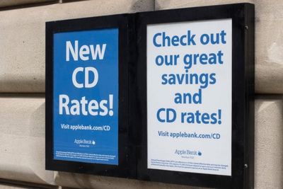 Money Market Yields Slide After the September Fed Cut—When to Move Cash to a CD