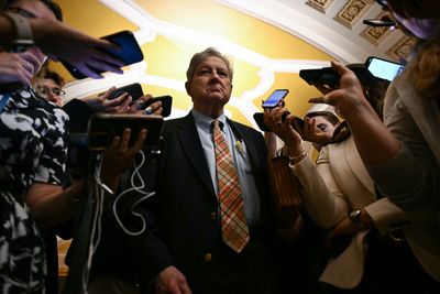 A GOP Senator Just Told Trump to Explain the Iran War