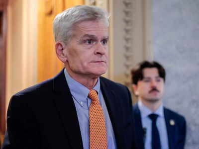Senate passes 'Protect College Sports Act' that would rein in athlete payments and transfers