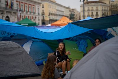 Spanish housing protests spread as government prepares its response