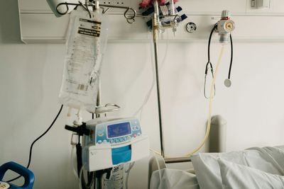 AI Linked to $942M Surge in Hospital Costs as Patients Are Coded 'Sicker' Without More Treatment