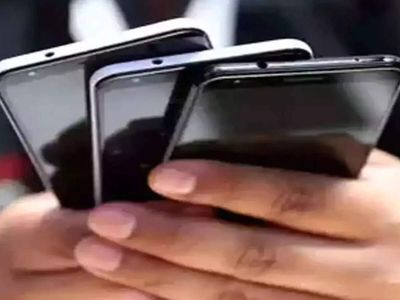India smartphone prices jump 16% in first half of 2026; market seen shrinking double digits