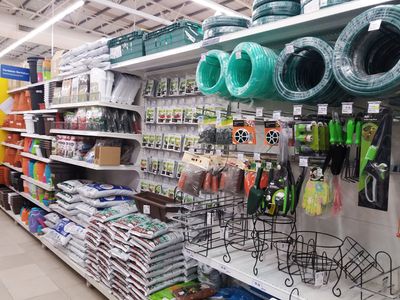 Buy Garden Supplies Now or Wait Until Spring? 7 Things That Are Often Cheaper Off-Season