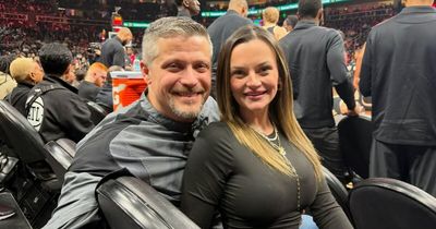 32YO Woman’s Innocent Photo With Her Husband Goes Viral For Totally Unexpected Reason