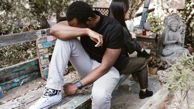 Man finds out his ex’s new partner is ‘actively hooking up’ with someone else and ponders over warning her. The internet has an unlikely advice