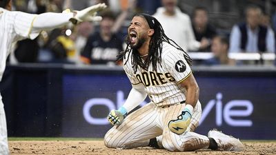 Padres Look Like World Series Contender in Game 1 Blowout of Cubs