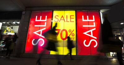 Elderly shoppers targeted in $150,000 shopping centre scam