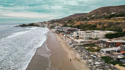 Malibu Mansion Listed For Sale: $90m Point Dume estate hits market; Hollywood history boosts allure