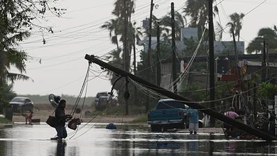 Flooding and destruction as Hurricane Polo hits Mexico